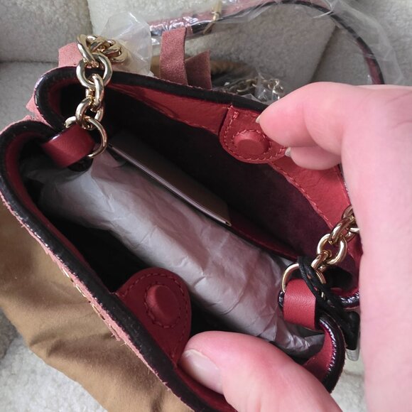 NWT Burberry - Picture 4 of 5